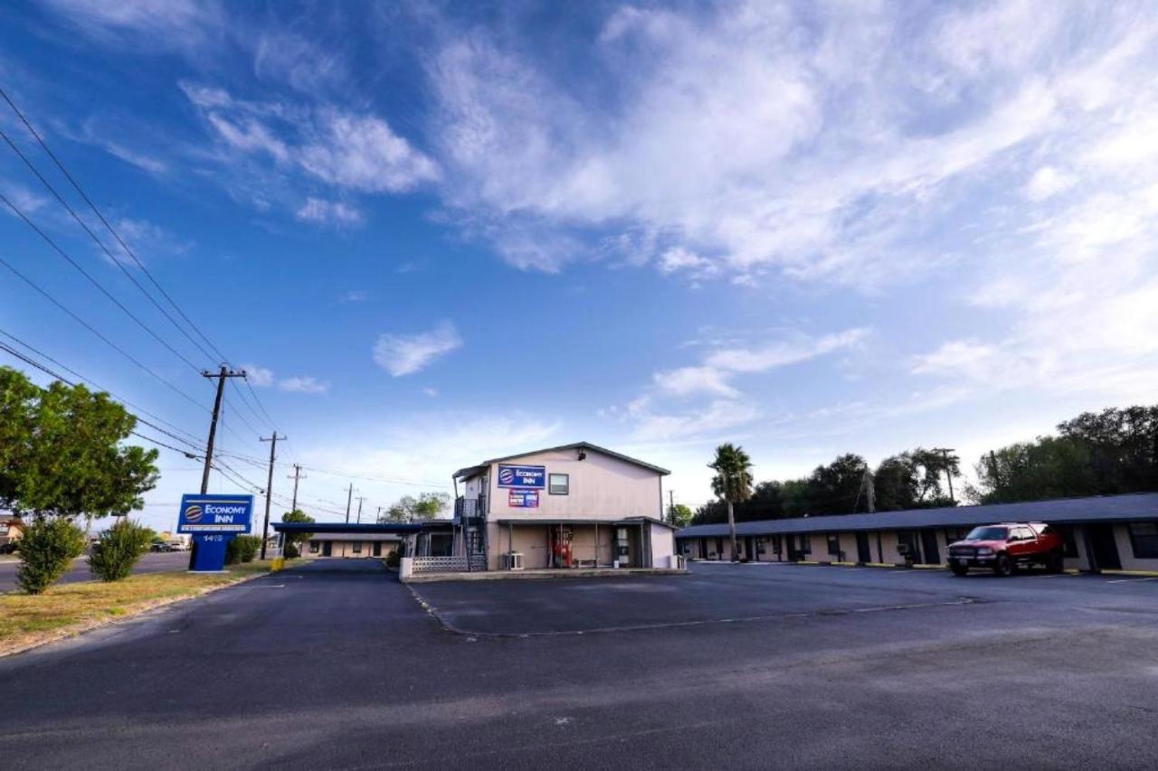 Economy Inn Kingsville Bagian luar foto