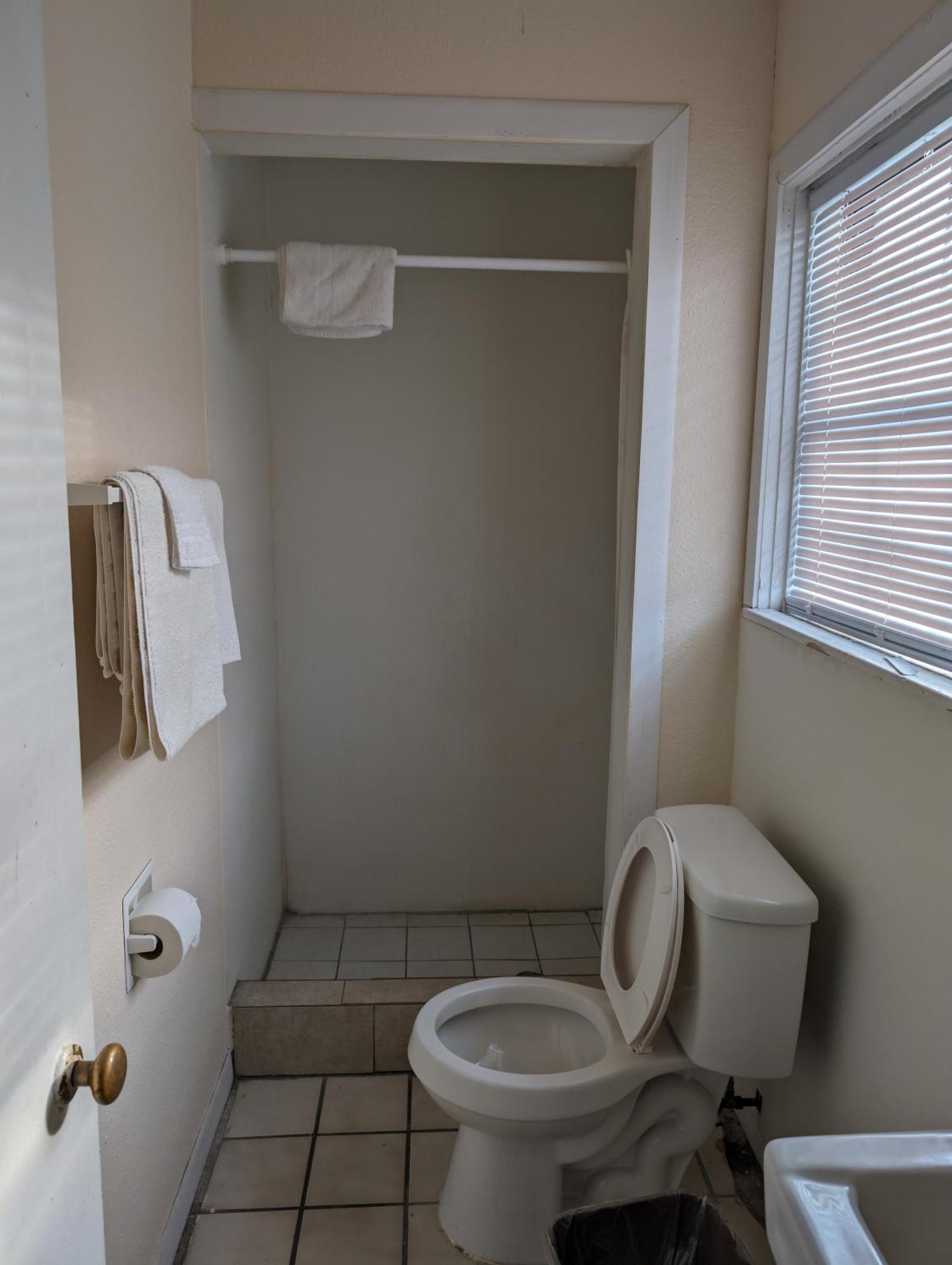 Economy Inn Kingsville Bagian luar foto