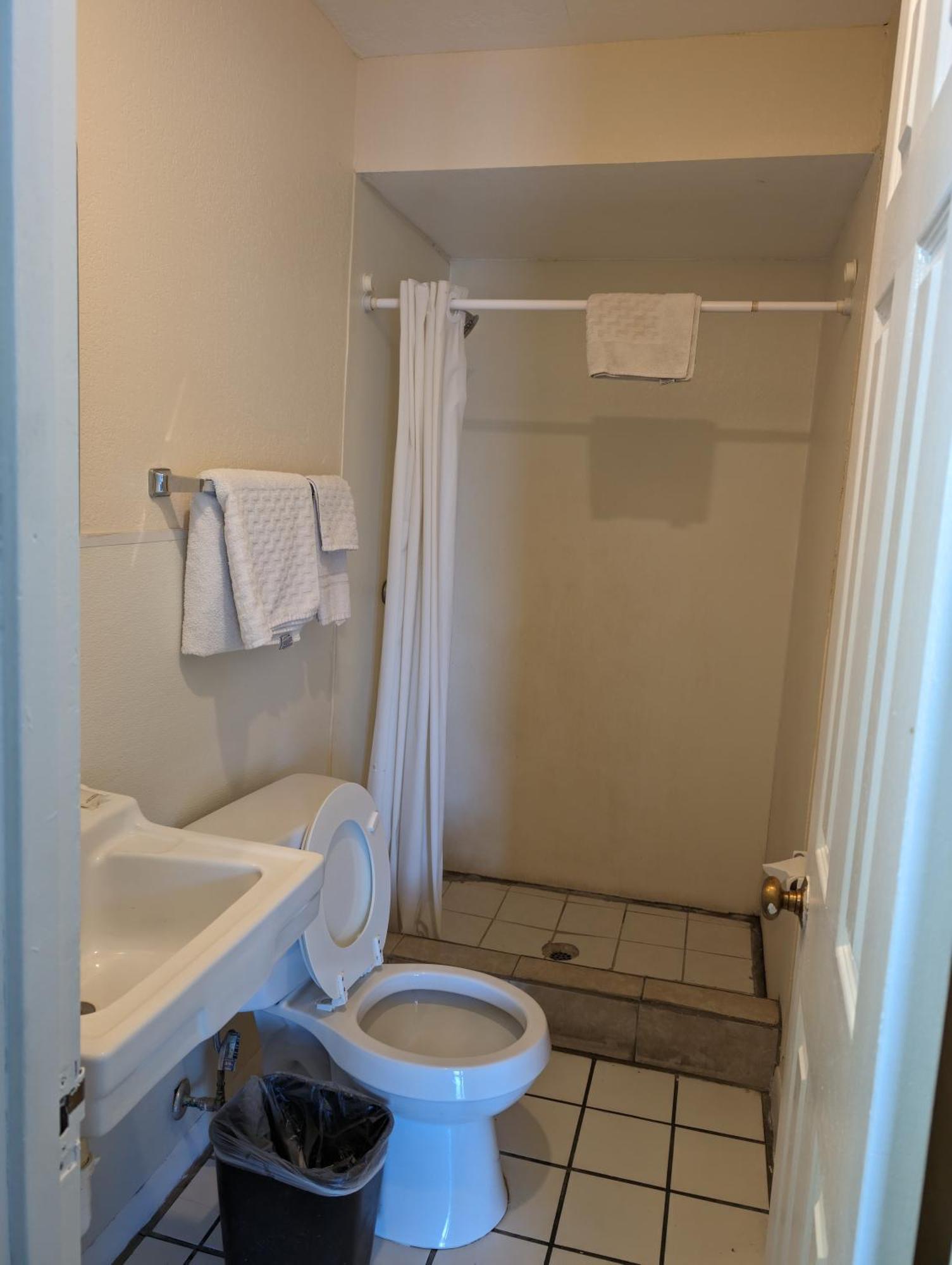 Economy Inn Kingsville Bagian luar foto